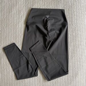 TNA by Aritzia Leggings